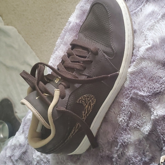 Jordan 1 - Picture 2 of 2